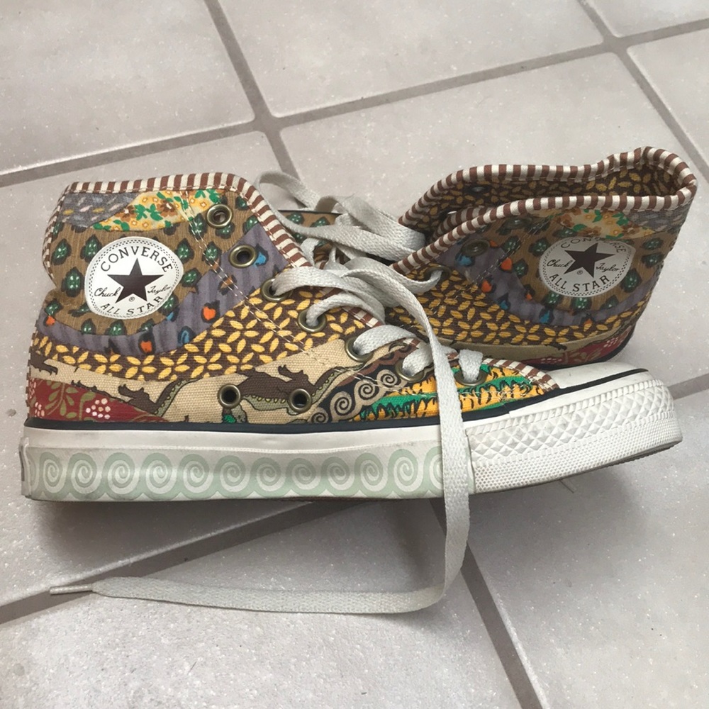 CONVERSE HIGH TOP CHUCKS custom dinosaur jungle